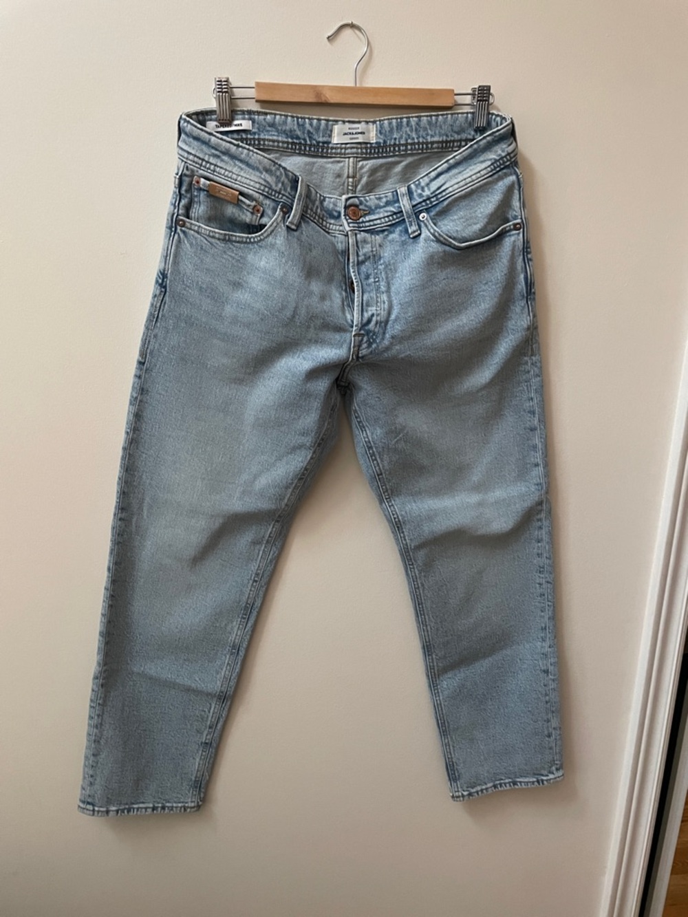 Nwot Jack & Jones Light Wash Straight Jeans tapered/ Mike